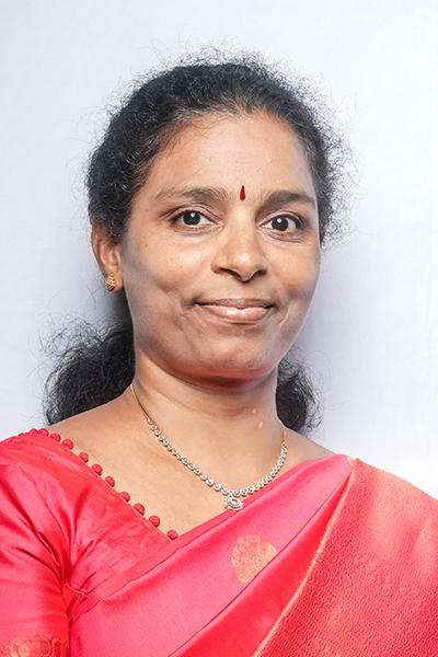 Dr. Suganya R